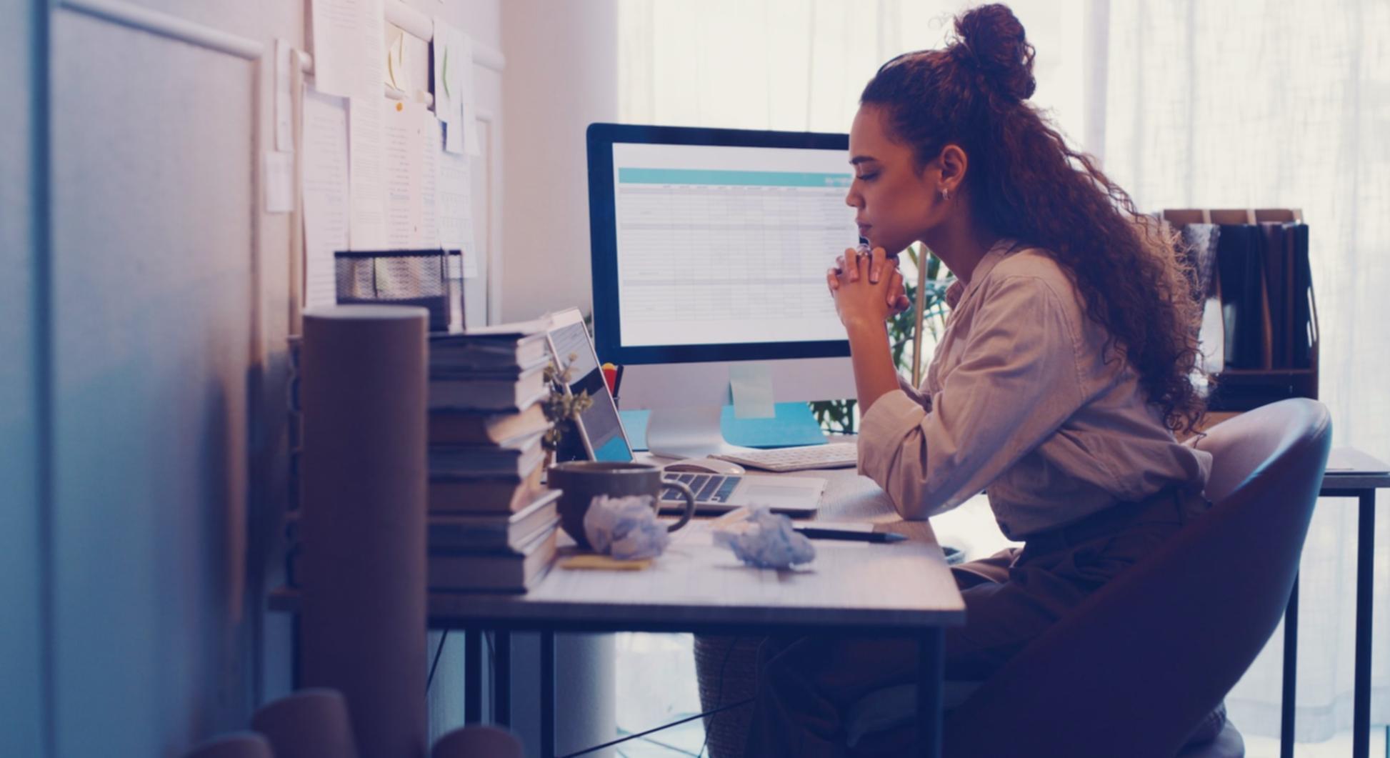Kursteilnehmerin bei der Arbeit an persönlichen Zielen